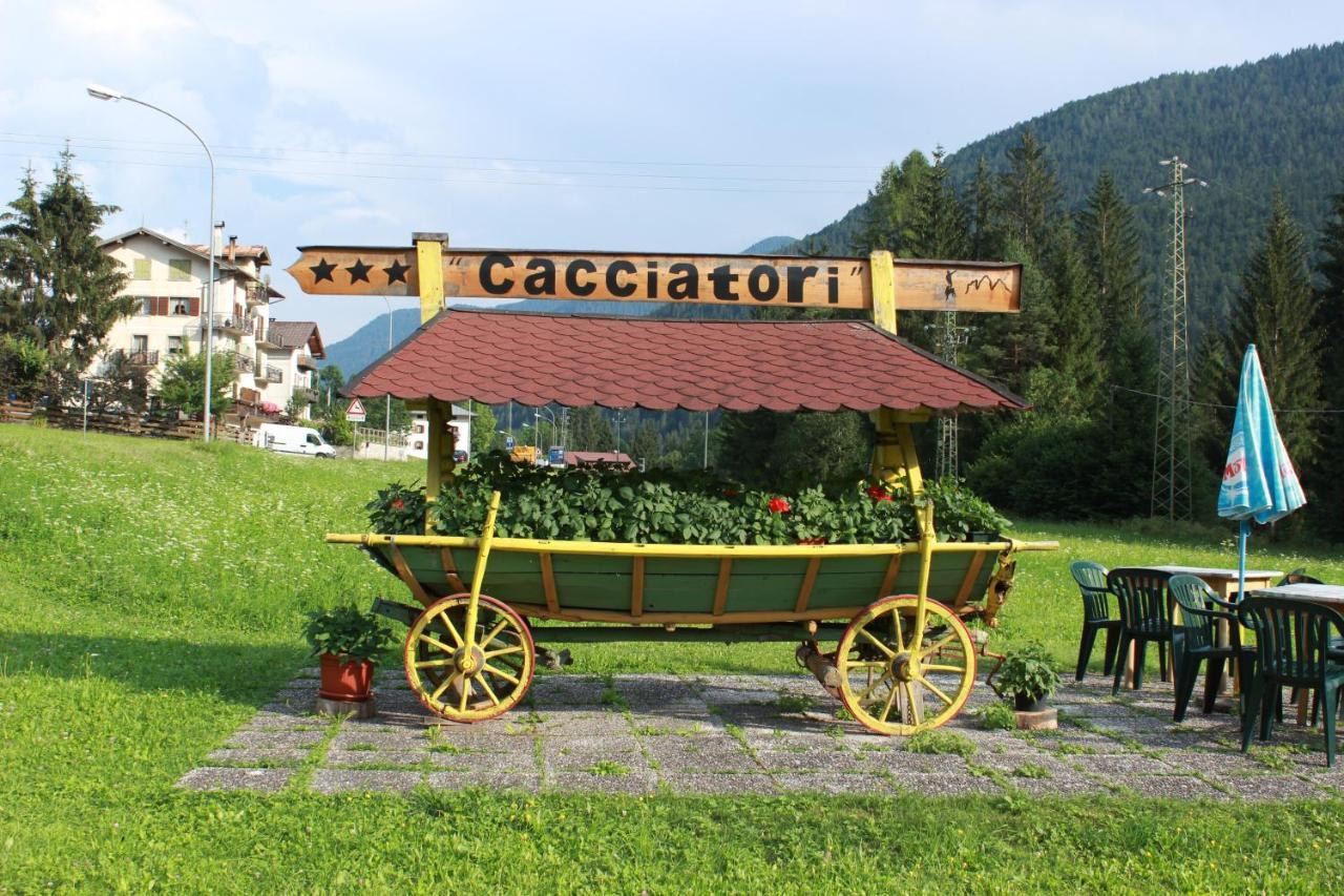Albergo Ristorante Cacciatori Auronzo di Cadore Eksteriør billede