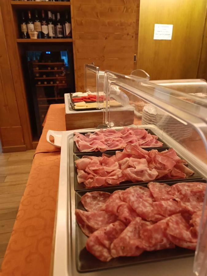 Albergo Ristorante Cacciatori Auronzo di Cadore Eksteriør billede