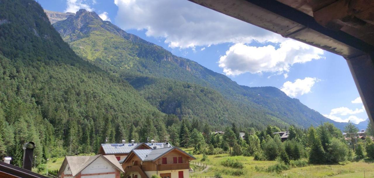 Albergo Ristorante Cacciatori Auronzo di Cadore Eksteriør billede