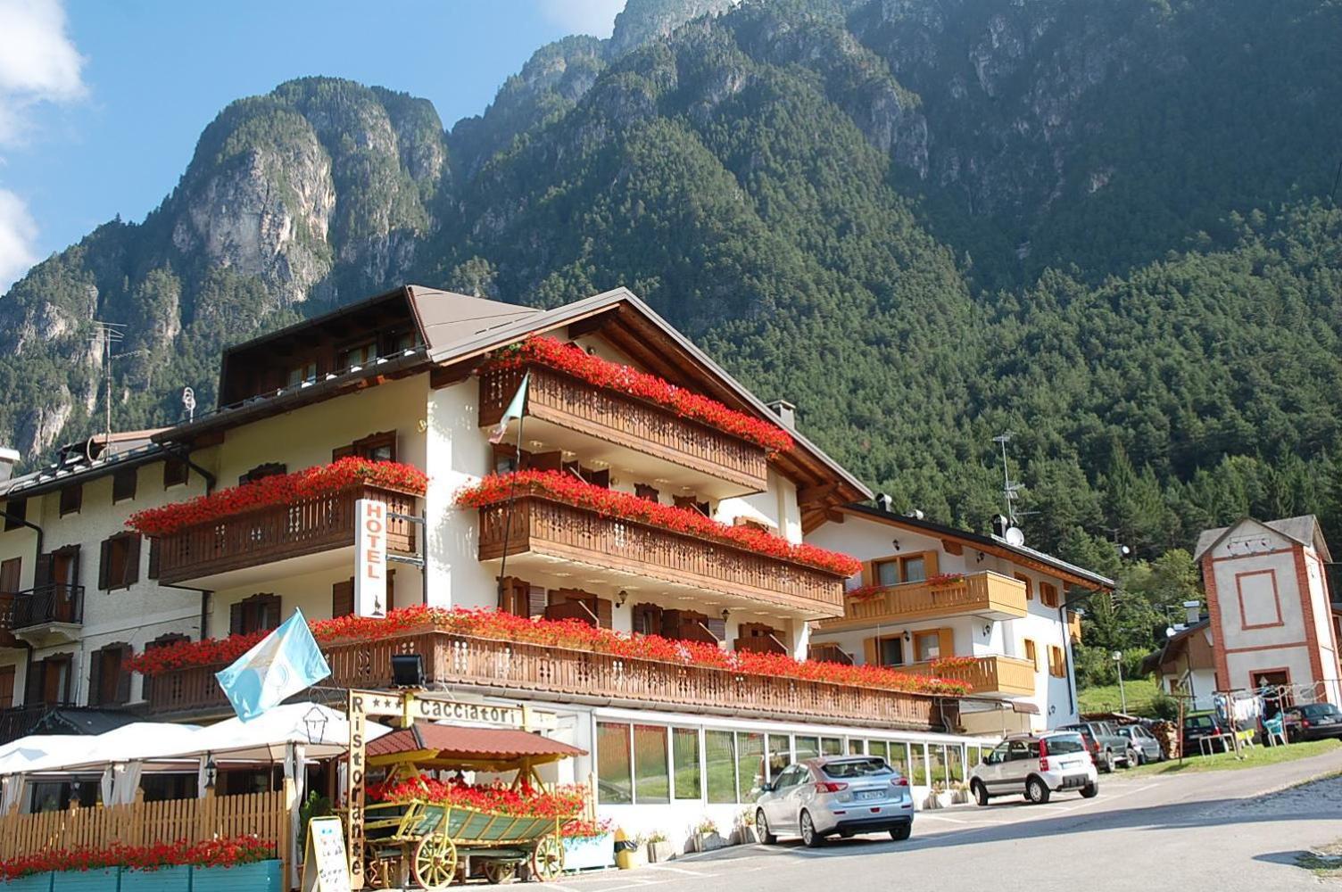 Albergo Ristorante Cacciatori Auronzo di Cadore Eksteriør billede