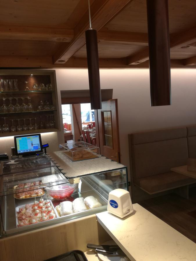 Albergo Ristorante Cacciatori Auronzo di Cadore Eksteriør billede