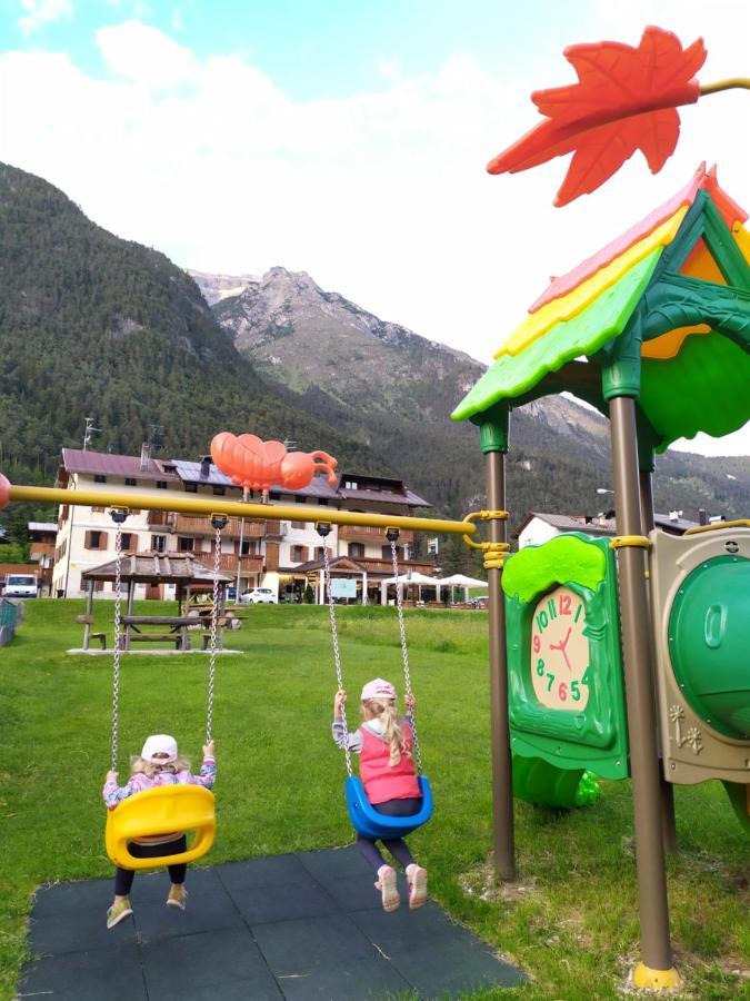Albergo Ristorante Cacciatori Auronzo di Cadore Eksteriør billede
